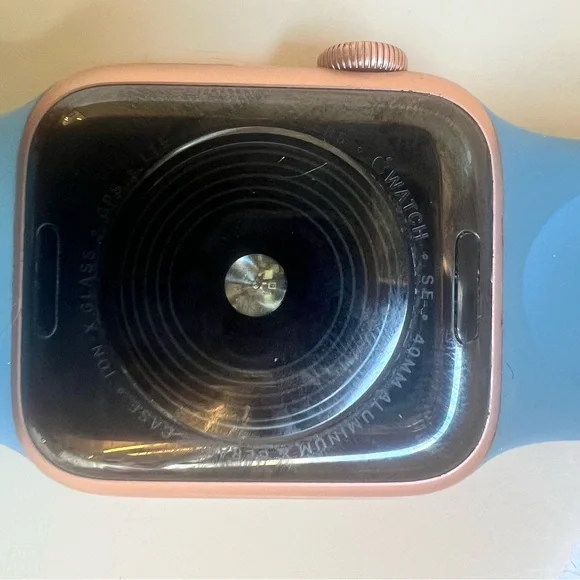 Apple Watch SE Rose Gold 40mm GPS + Cellular - Picture 9 of 9